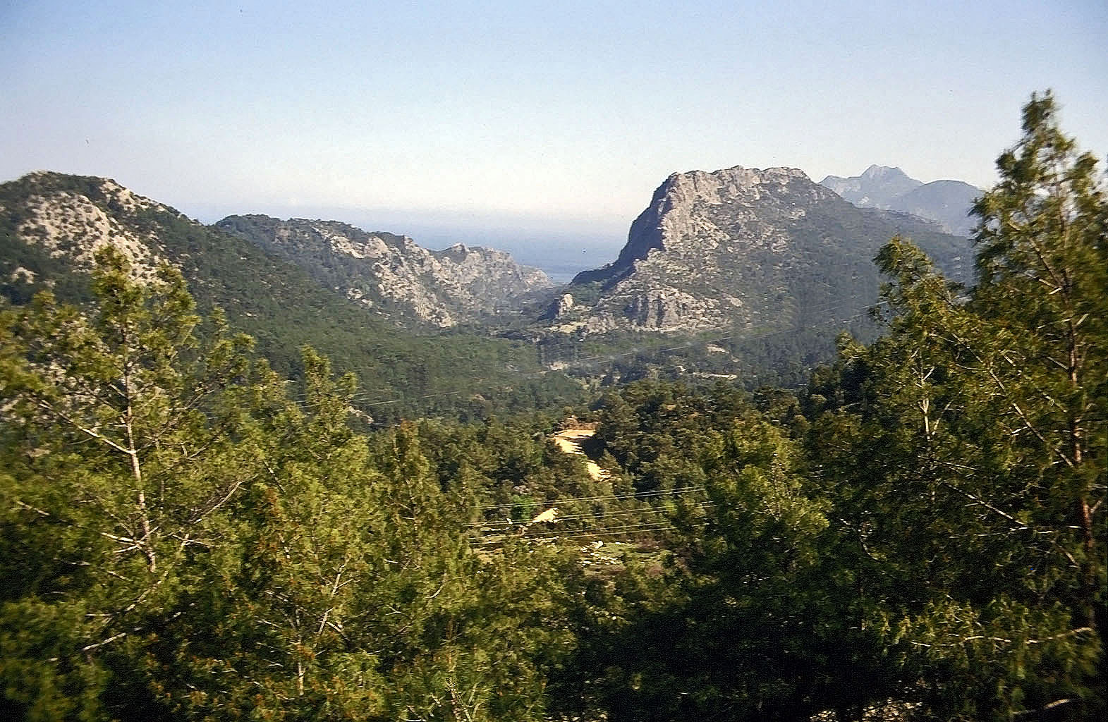 19.04.1993 | vor Cirali | Zufahrtstal nach Cirali mit Göktas Kalesi