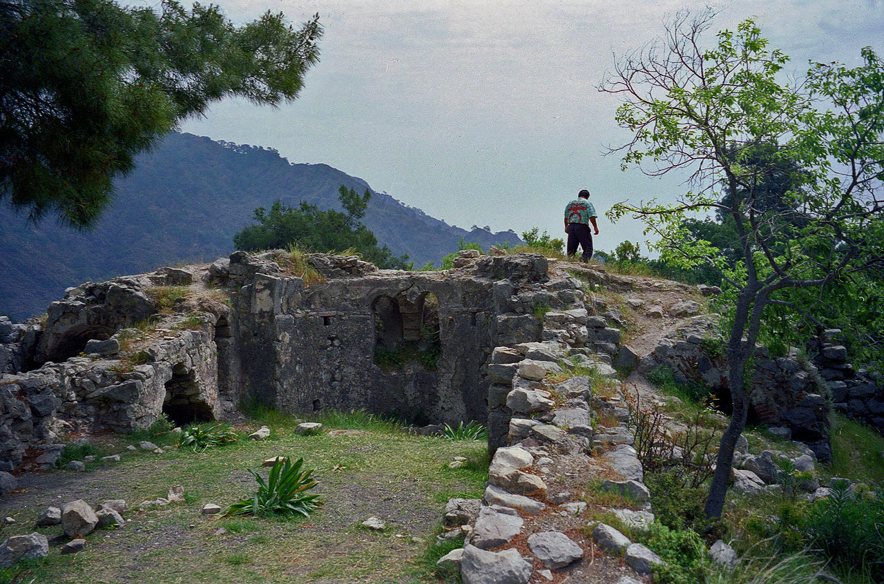 28.04.1995 | Kirche | byzantin. Kirchenruine