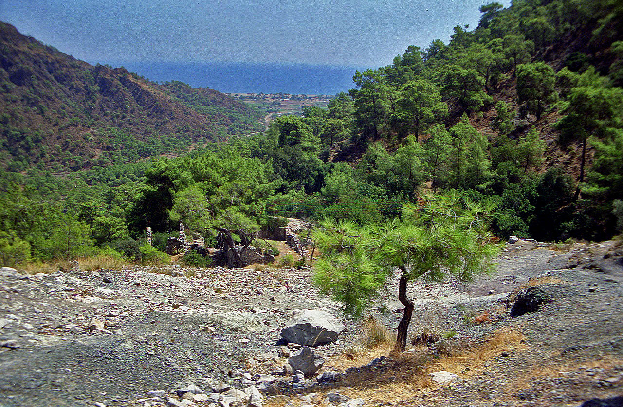 29.08.1995 | Flammen   | unteres Flammenfeld und byzantin. Kirchenruine