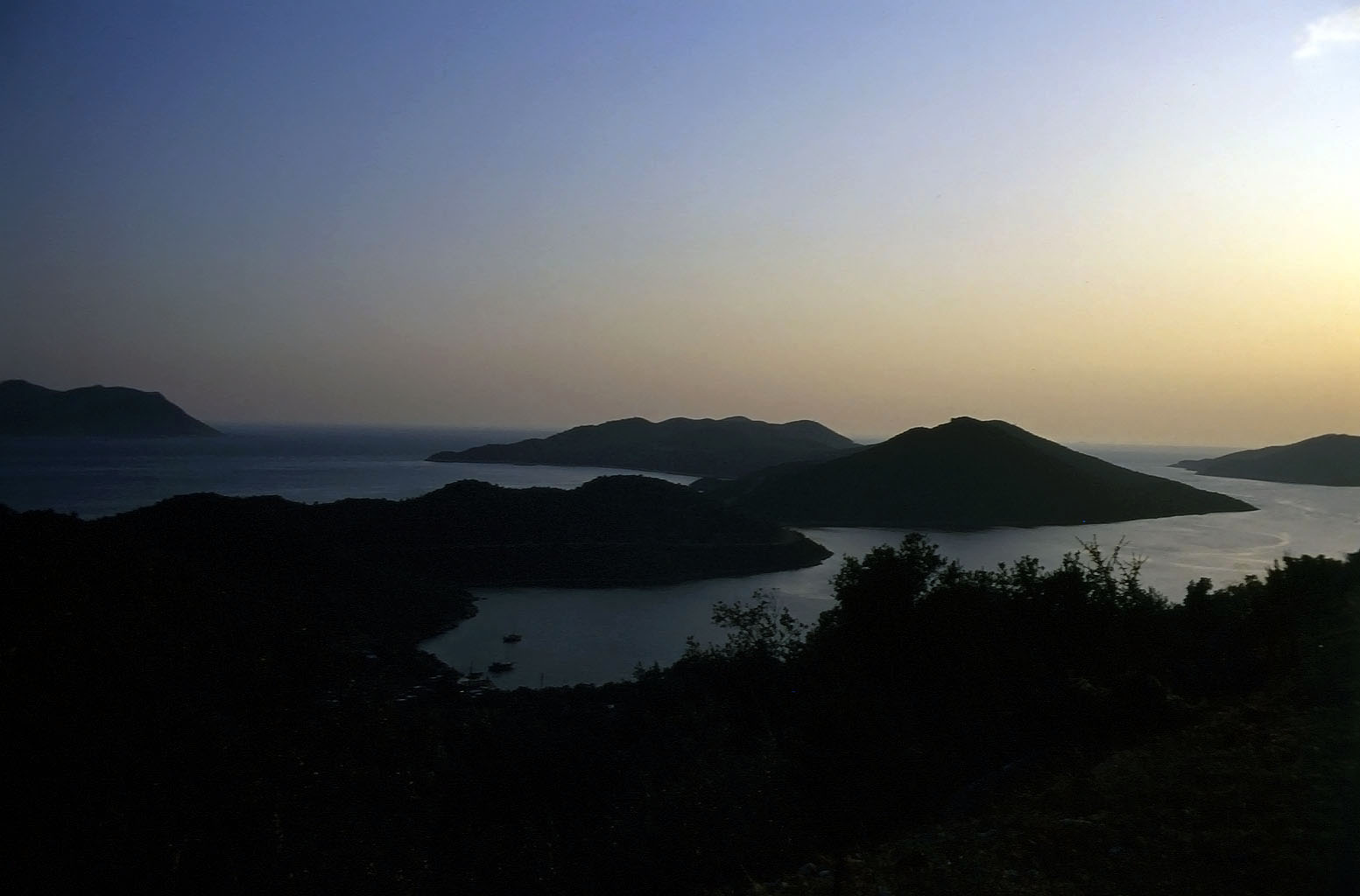 21.04.1993 | vor Kas | Küstenlinie und Inseln bei Kas