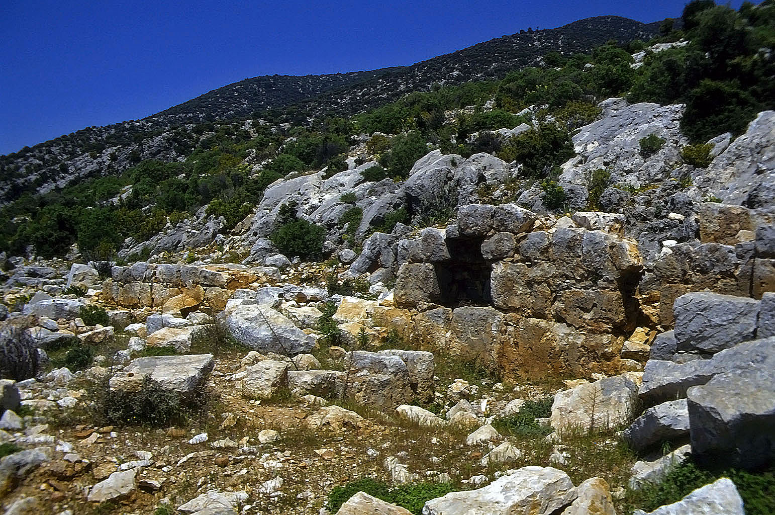 20.04.1993 | Oberburg | Gebäudegrundmauern