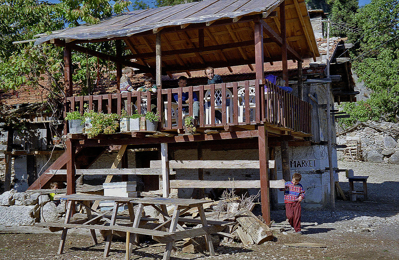 08.11.1994 | Selge | privates Restaurant mit Terrasse