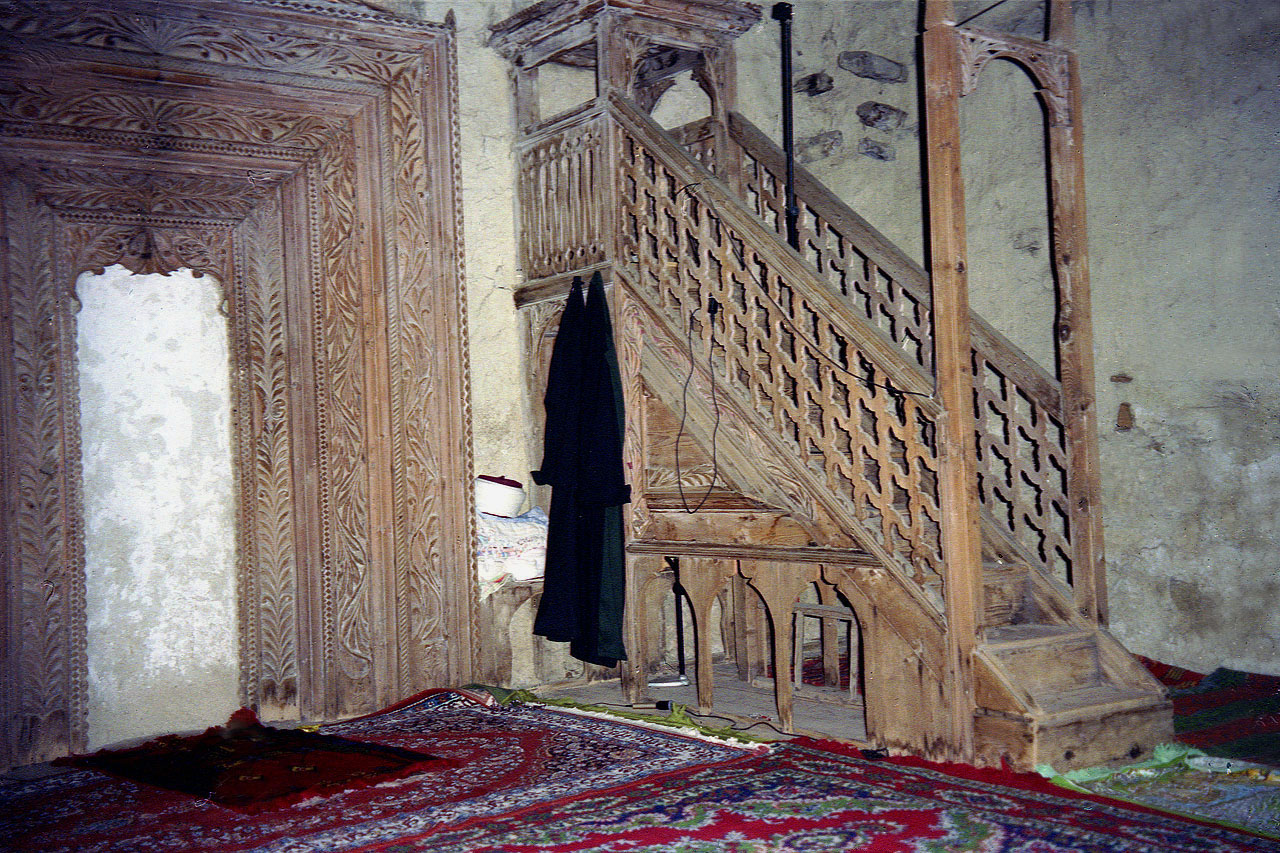 25.08.1995 | Moschee | Moschee Minbar mit Treppe aus Holz